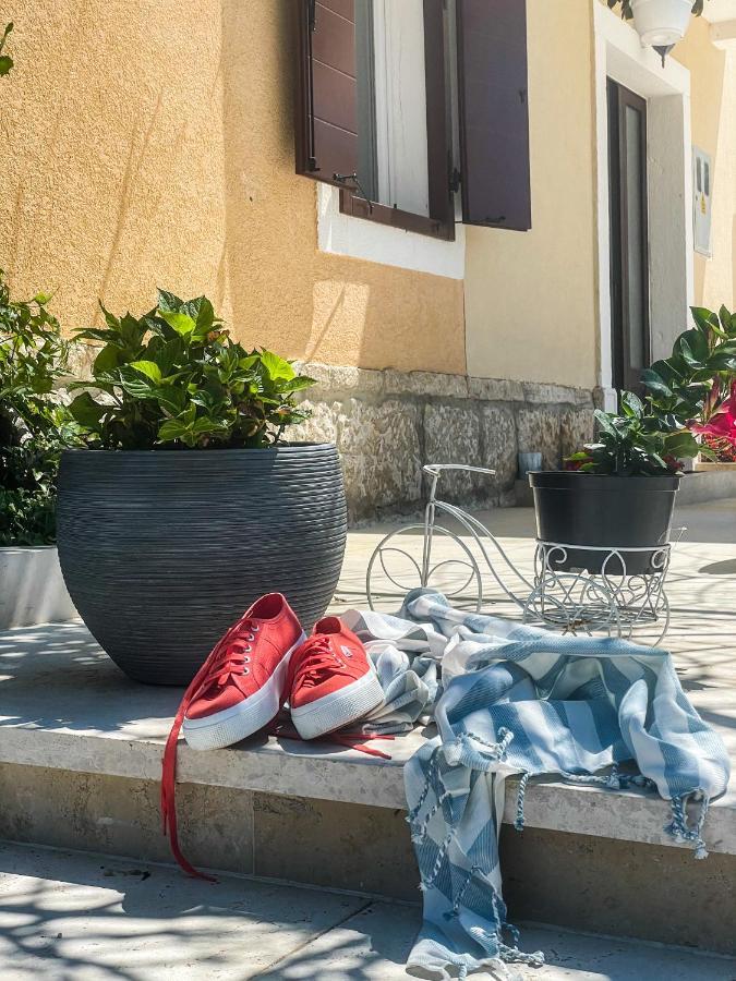 Apartments Borghetto Vinkuran Dış mekan fotoğraf