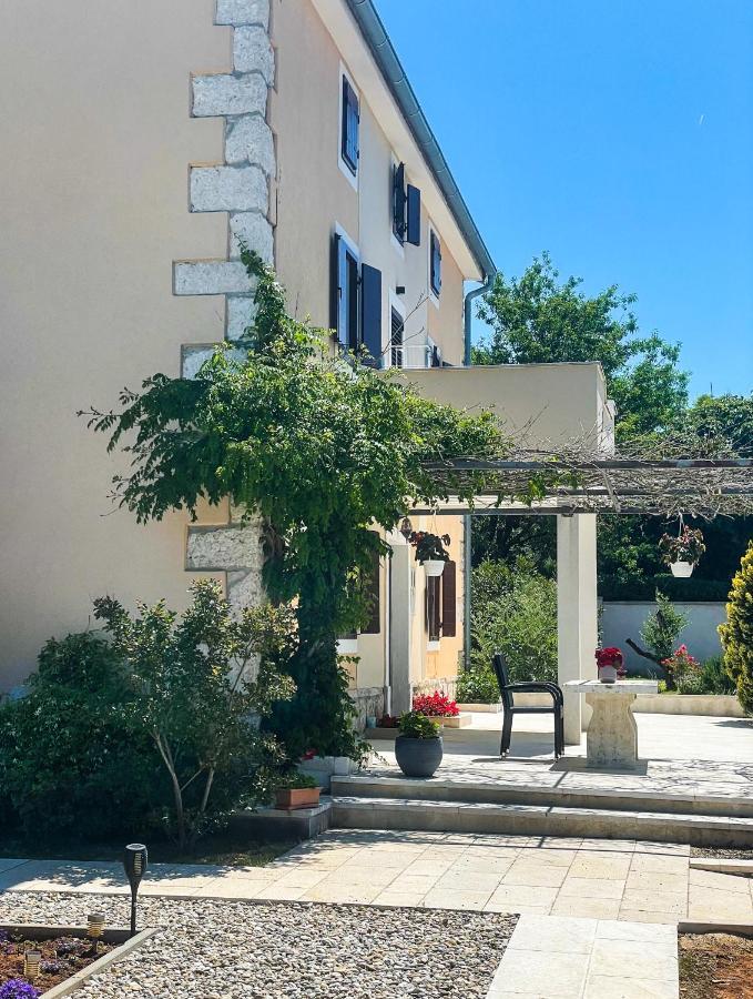 Apartments Borghetto Vinkuran Dış mekan fotoğraf