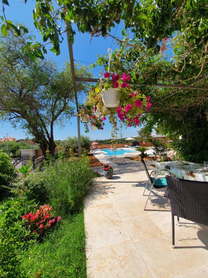Apartments Borghetto Vinkuran Dış mekan fotoğraf